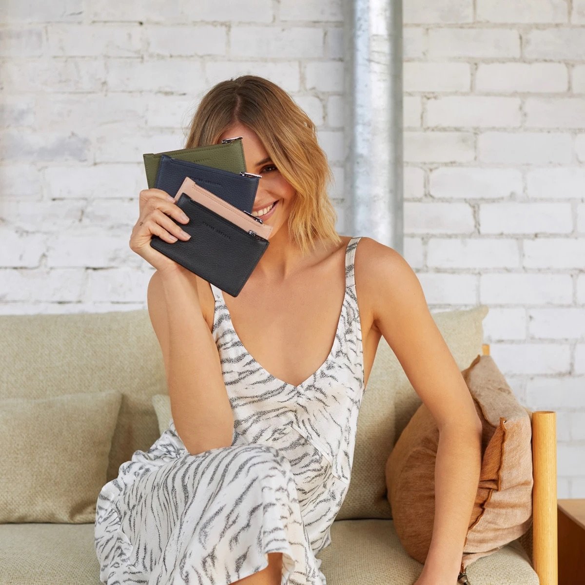 Avoiding Things - Wallet // Khaki ~ Status Anxiety ~